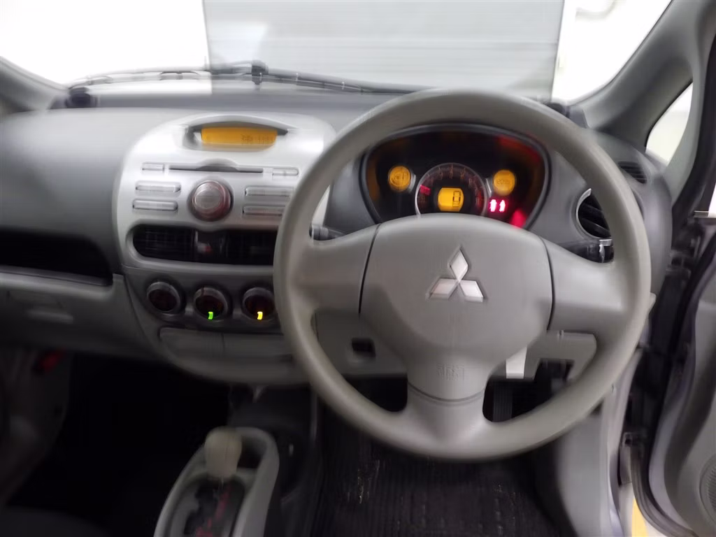 MITSUBISHI I