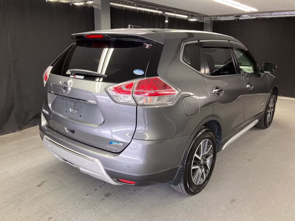 NISSAN X-TRAIL
