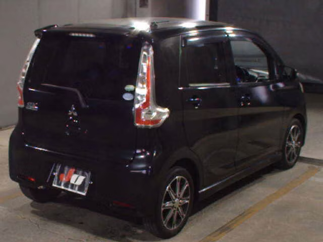 MITSUBISHI EK CUSTOM