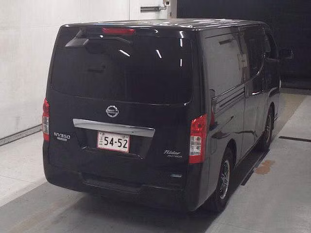 NISSAN NV350 CARAVAN