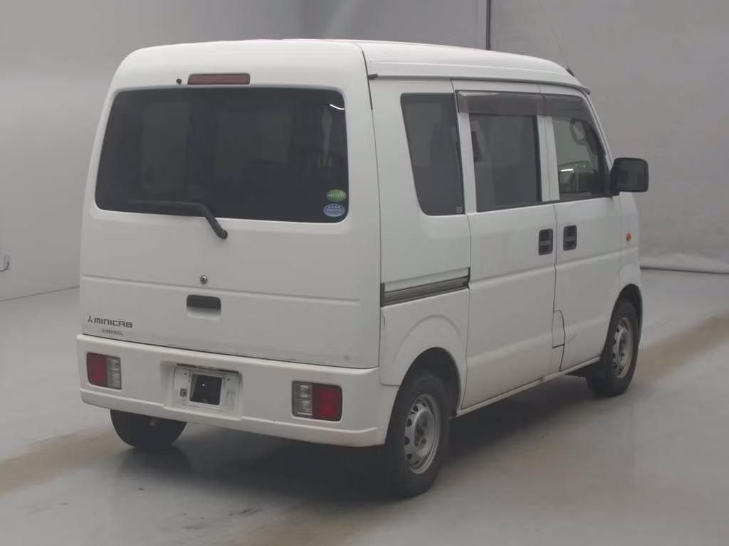 MITSUBISHI MINICAB