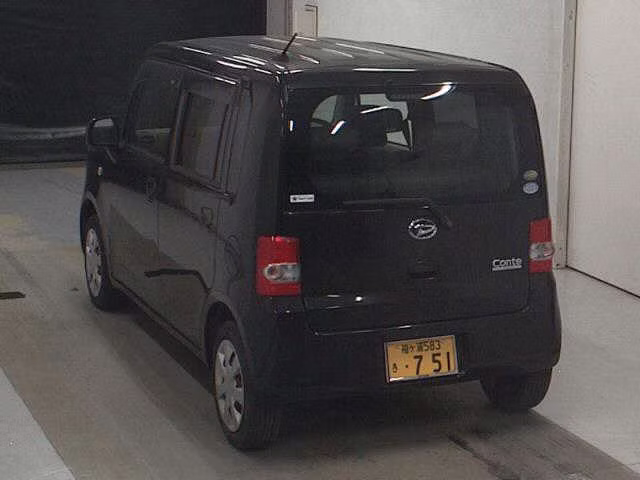 DAIHATSU MOVE CONTE