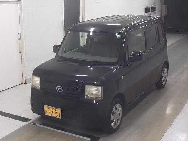DAIHATSU MOVE CONTE