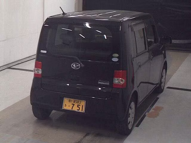 DAIHATSU MOVE CONTE