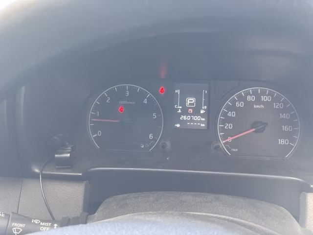 NISSAN NV350 CARAVAN