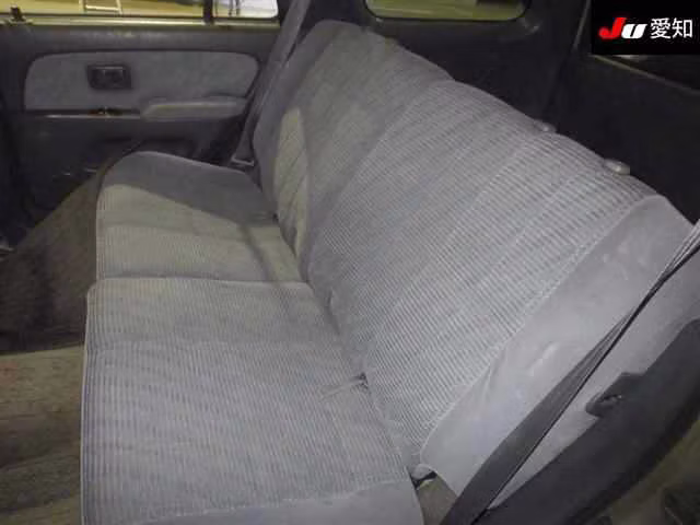 TOYOTA HILUX SURF