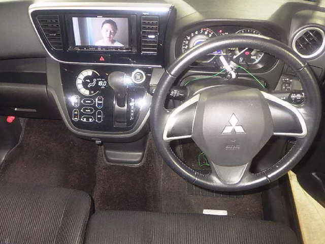 MITSUBISHI EK SPACE