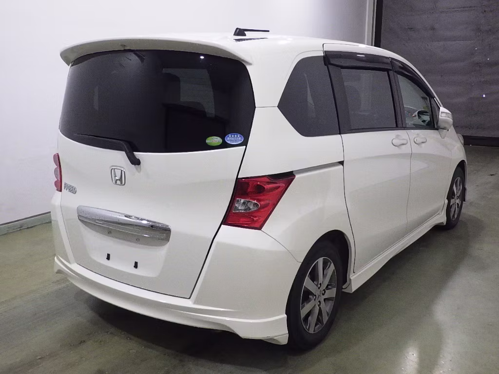 HONDA FREED