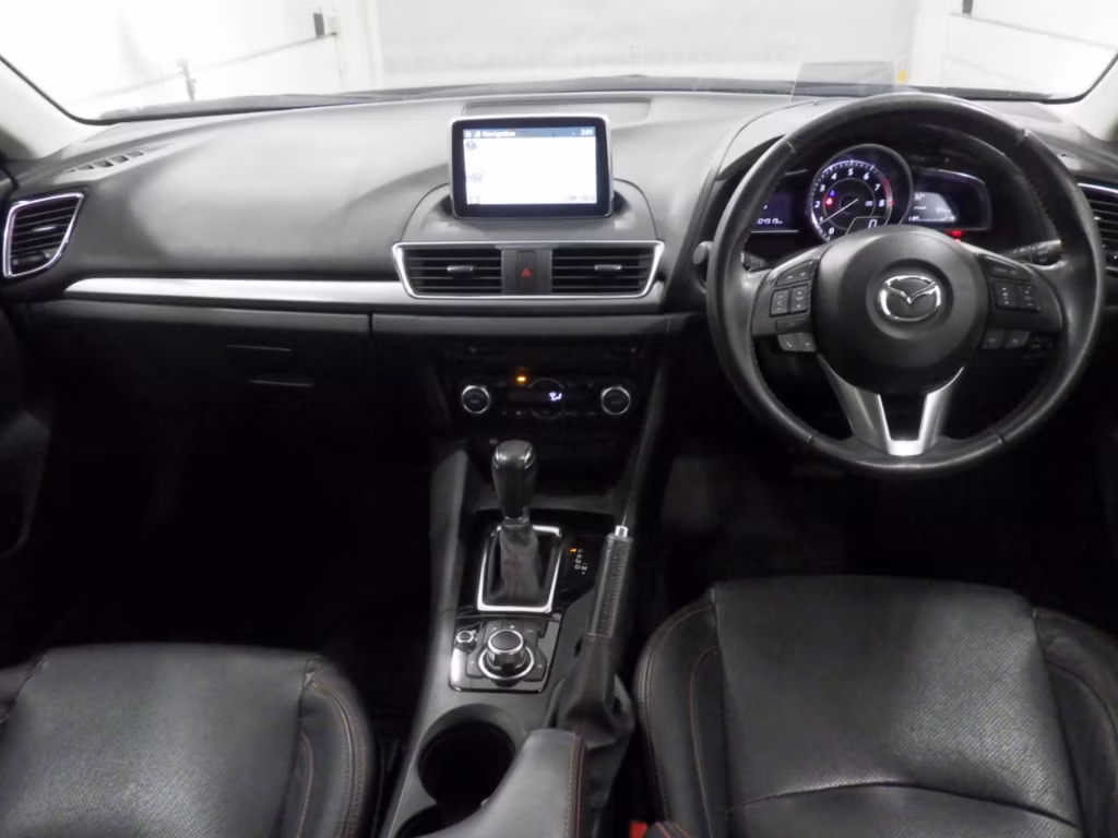 MAZDA AXELA