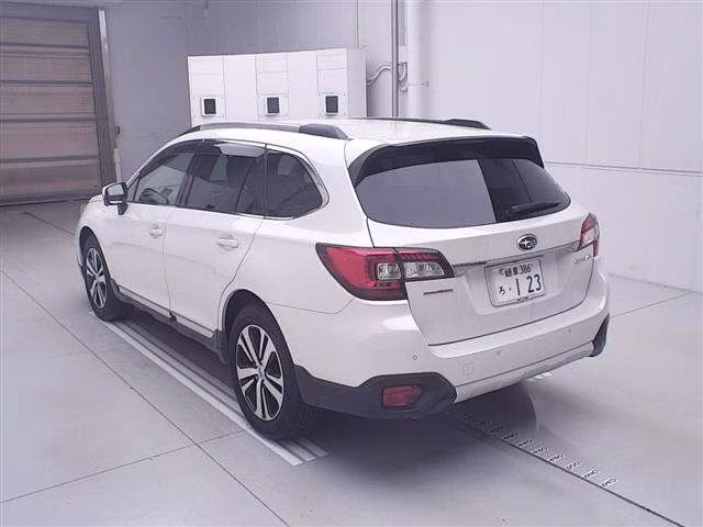SUBARU OUTBACK