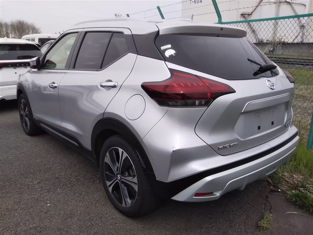 NISSAN KICKS