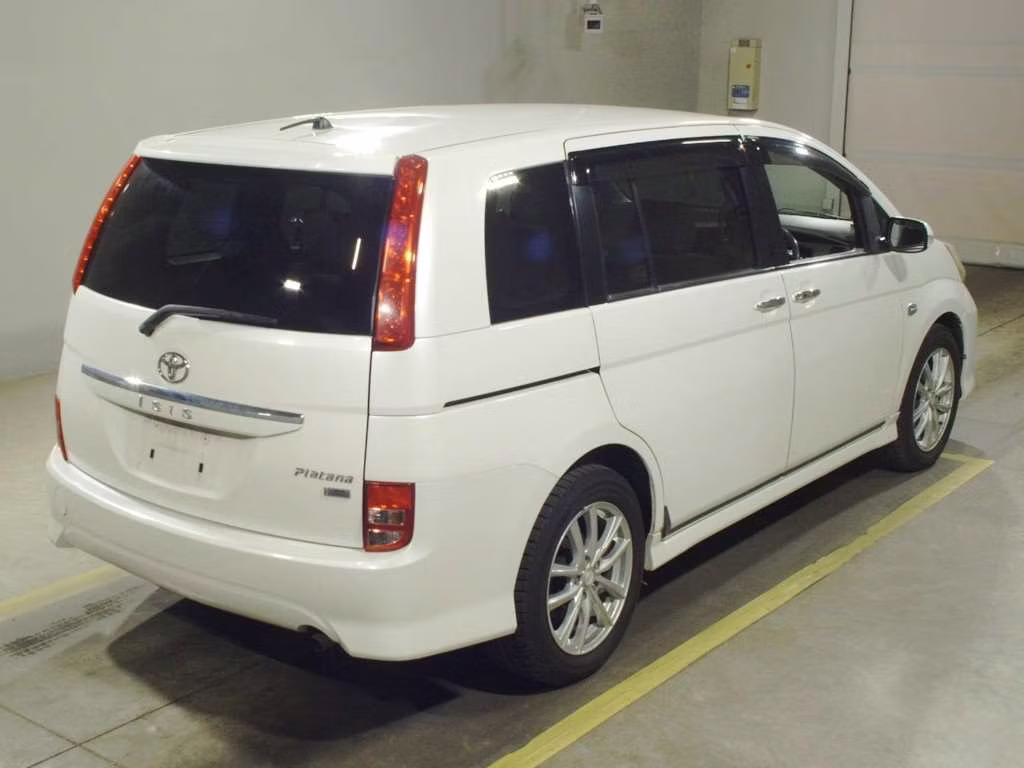 TOYOTA ISIS