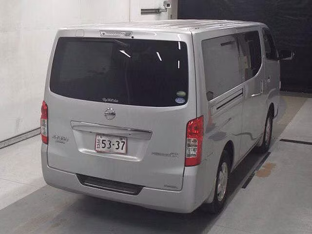NISSAN NV350 CARAVAN