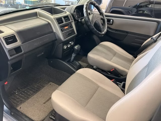 MITSUBISHI PAJERO MINI