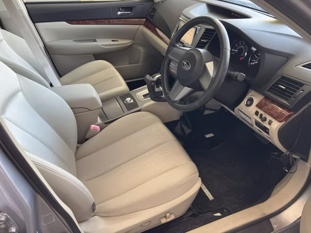 SUBARU LEGACY