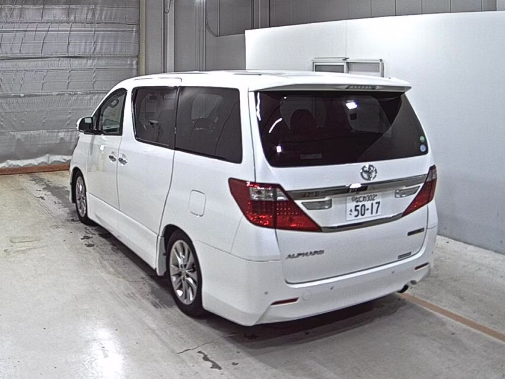 TOYOTA ALPHARD
