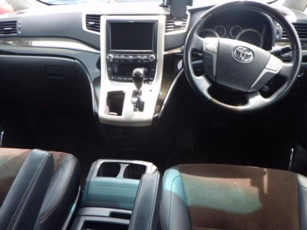 TOYOTA ALPHARD