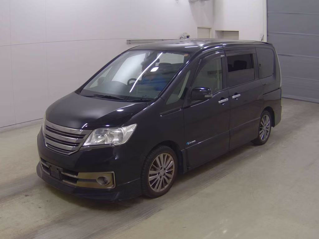 NISSAN SERENA