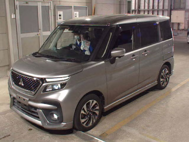 MITSUBISHI DELICA D:2