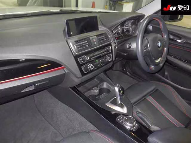 BMW 1-SERIES