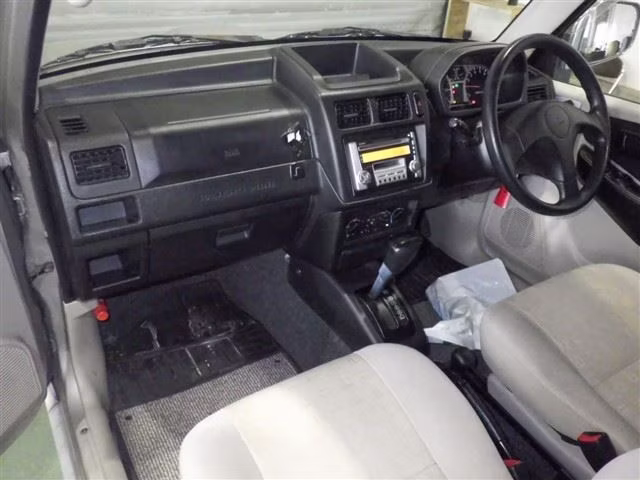 MITSUBISHI PAJERO MINI