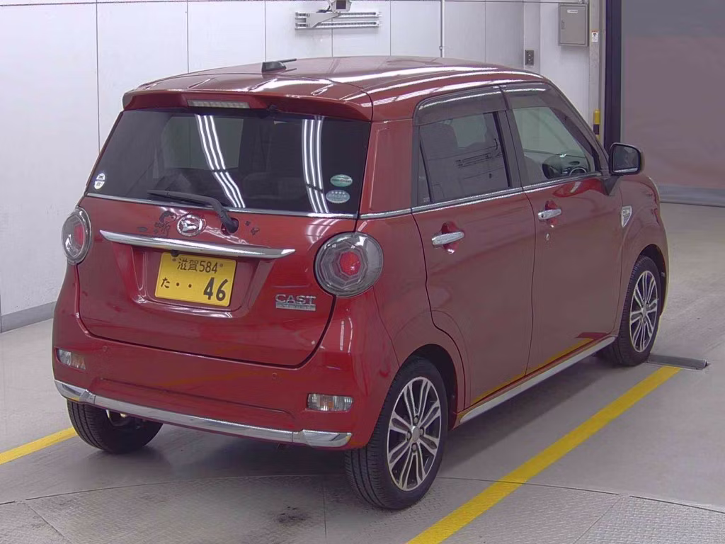 DAIHATSU CAST