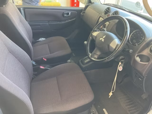 MITSUBISHI PAJERO MINI