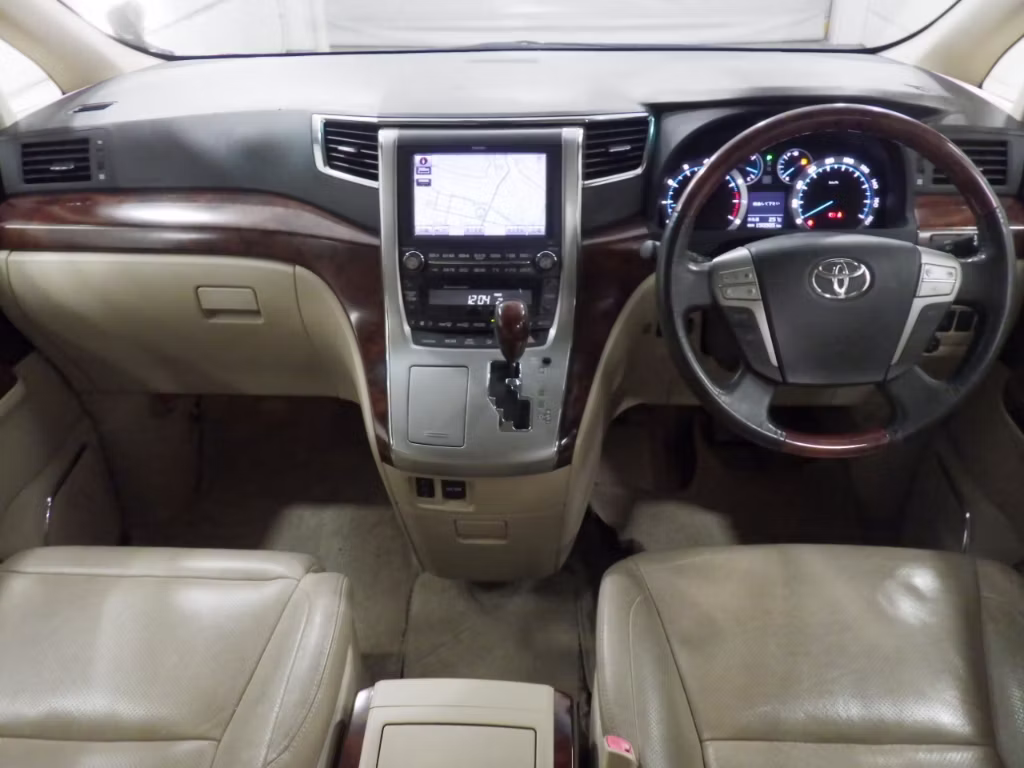 TOYOTA VELLFIRE