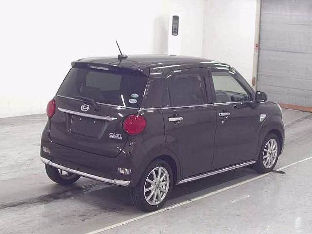 DAIHATSU CAST