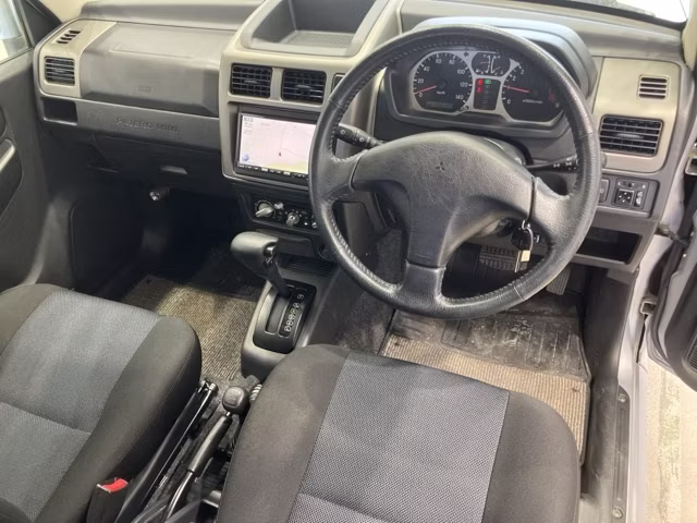 MITSUBISHI PAJERO MINI