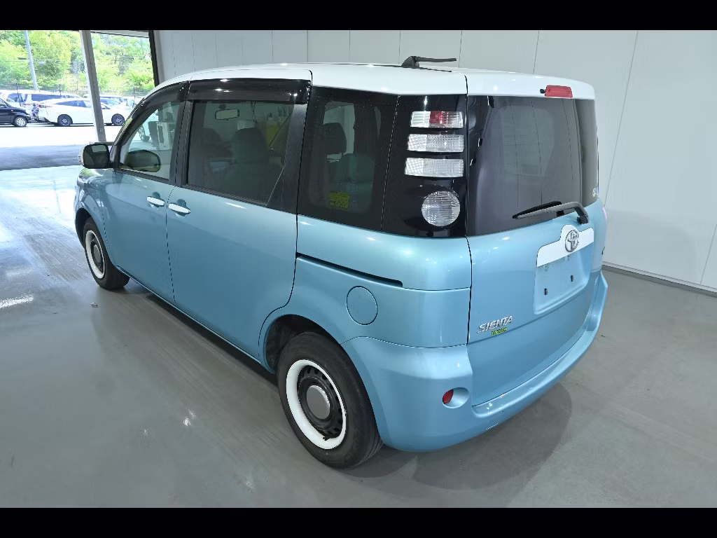 TOYOTA SIENTA