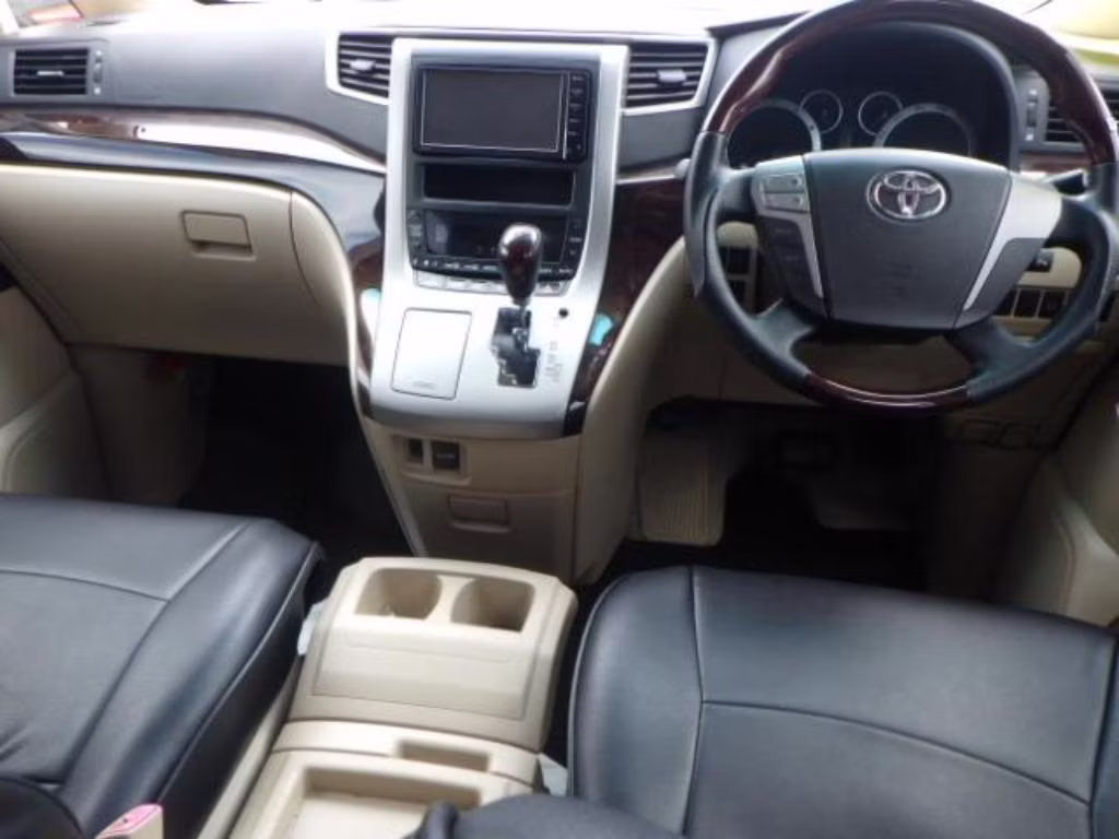 TOYOTA VELLFIRE