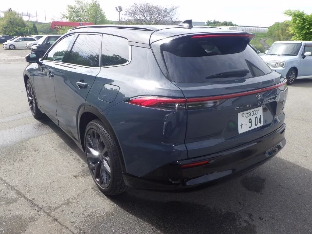 TOYOTA CROWN