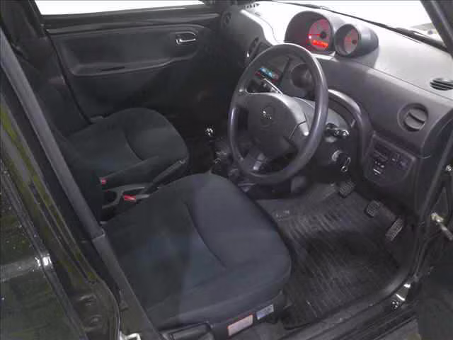 DAIHATSU ESSE