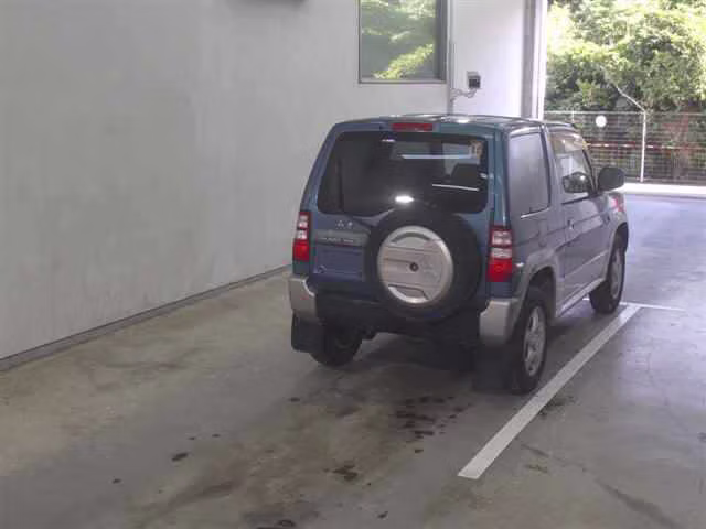 MITSUBISHI PAJERO MINI