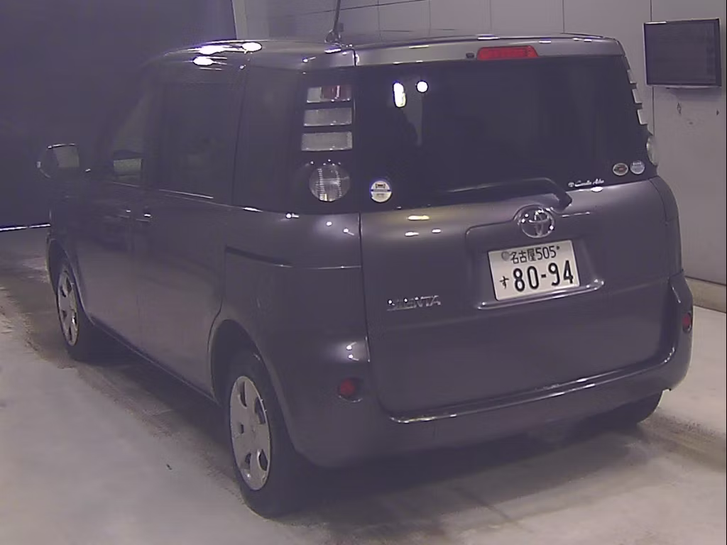 TOYOTA SIENTA