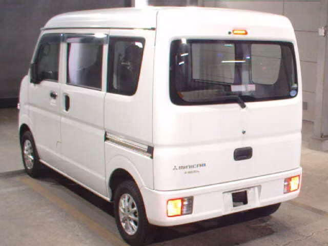 MITSUBISHI MINICAB
