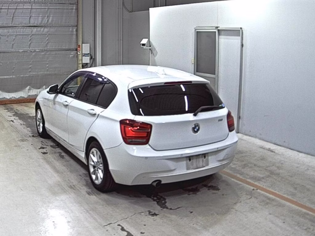 BMW 1-SERIES