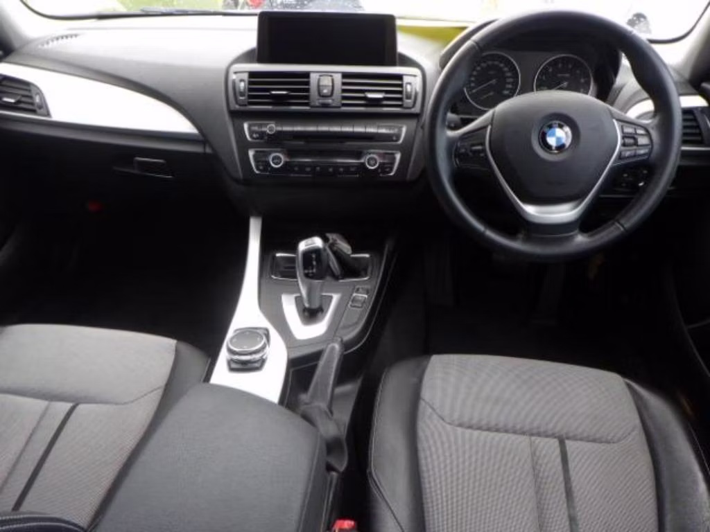 BMW 1-SERIES