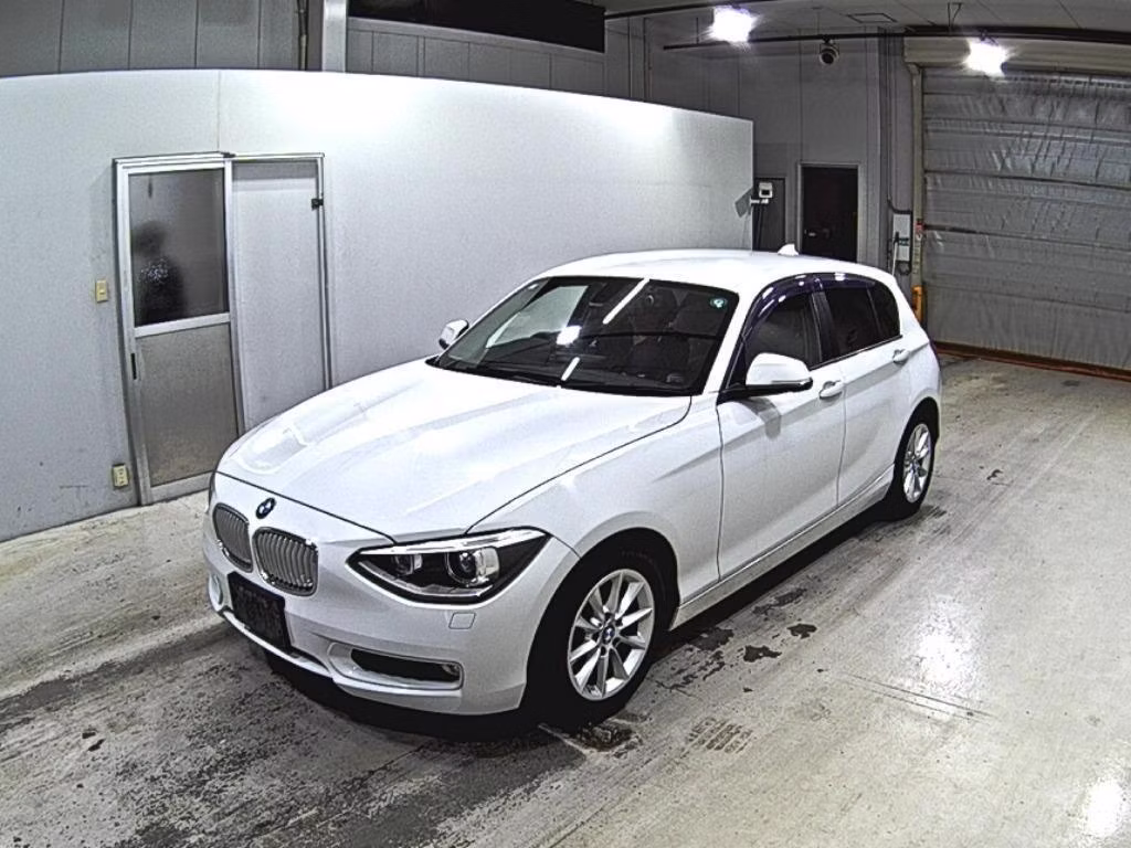 BMW 1-SERIES