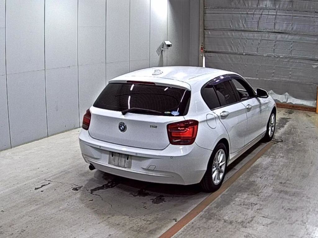 BMW 1-SERIES