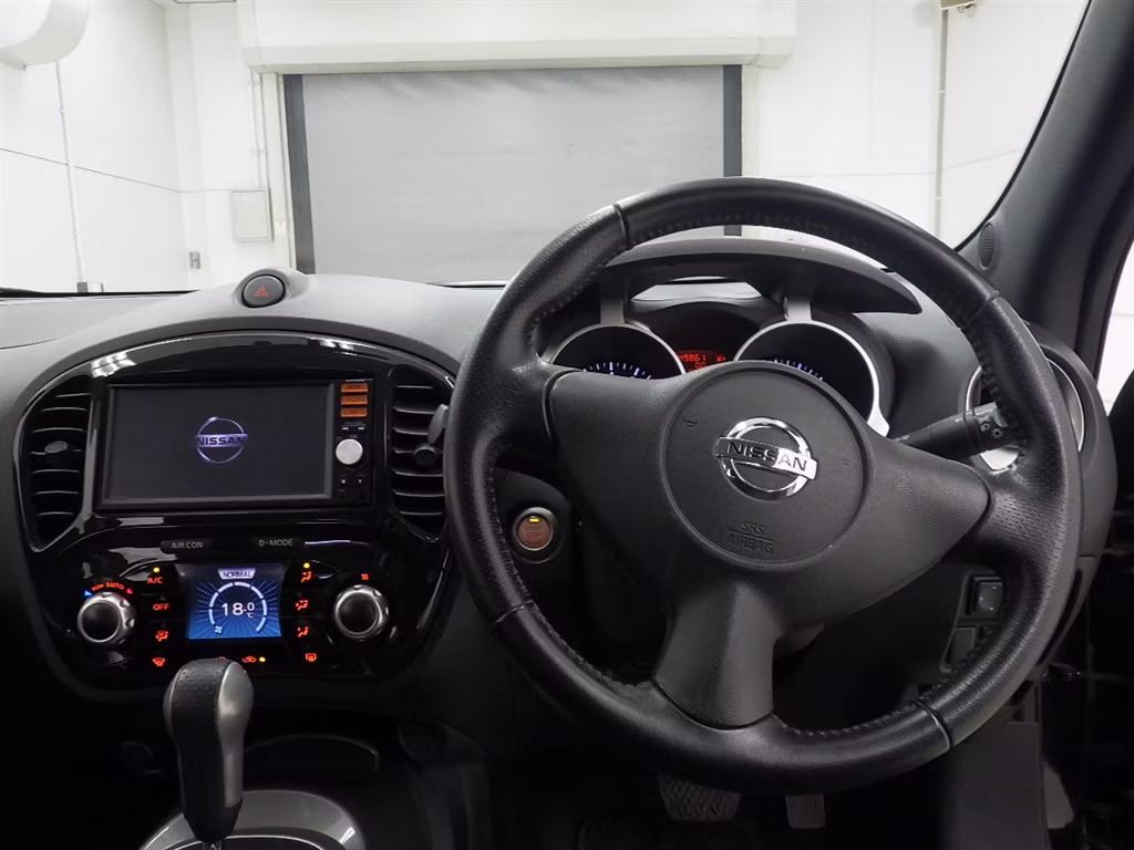 NISSAN JUKE