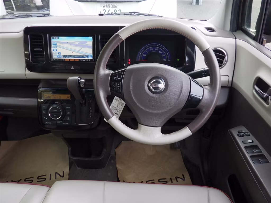 NISSAN MOCO