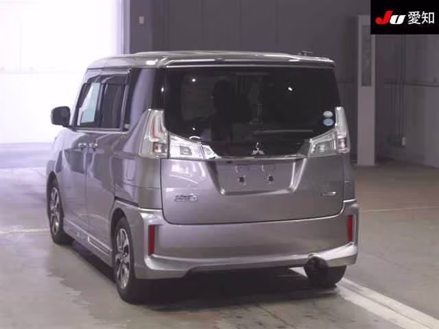 MITSUBISHI DELICA D:2