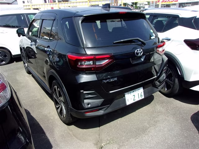 TOYOTA RAIZE