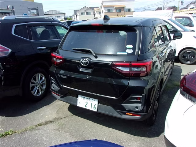 TOYOTA RAIZE