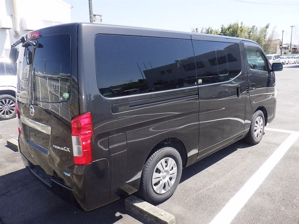 NISSAN NV350 CARAVAN