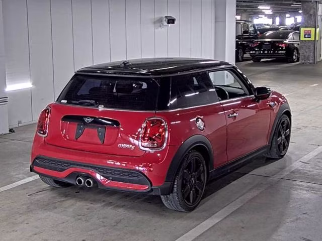 MINI HATCH