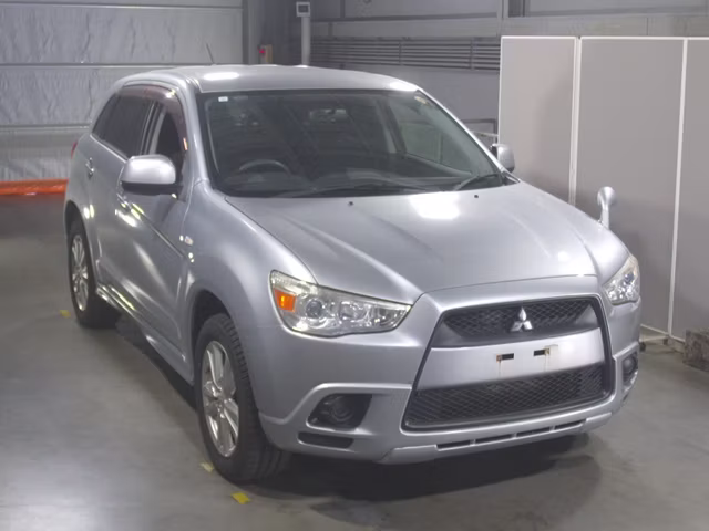 MITSUBISHI RVR