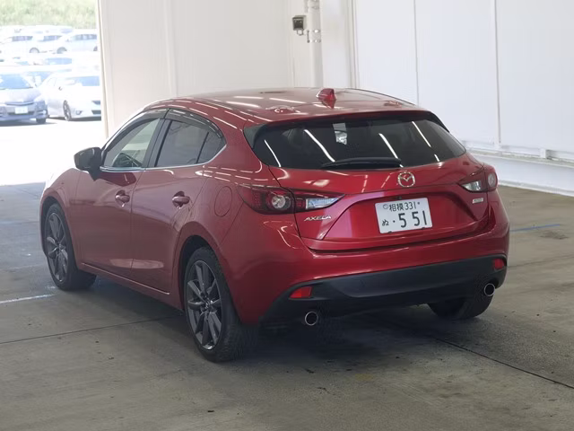 MAZDA AXELA